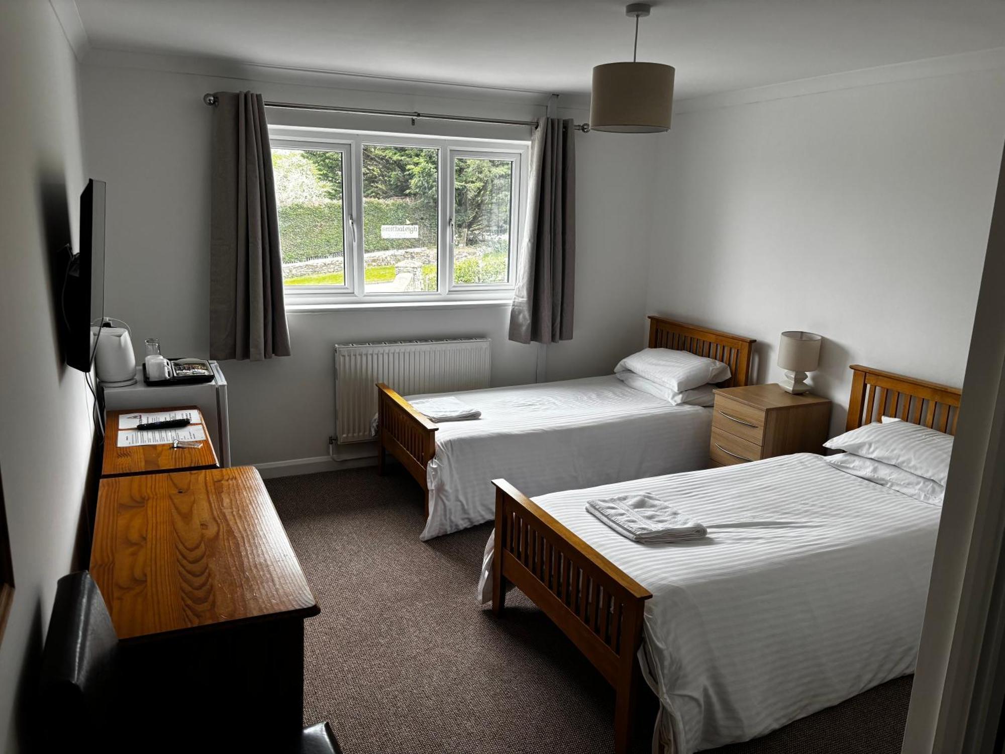 Smithaleigh Farm Rooms And Apartments Sparkwell ภายนอก รูปภาพ